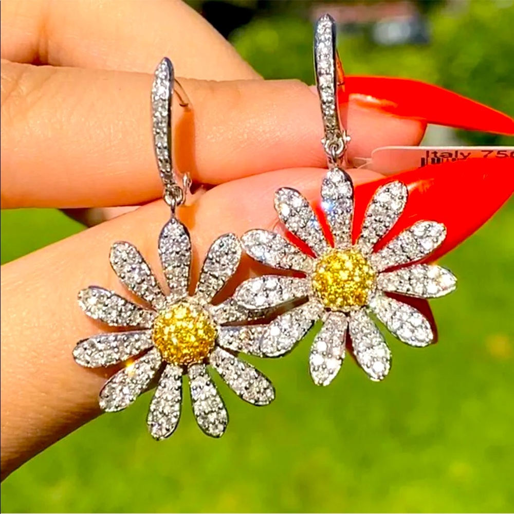 New 925 Crystal Daisy Dangle Earring’s